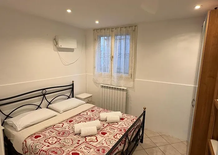 Apartment Close Guglie Bridge
